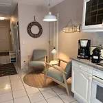 Sky & Homes Austernfischer I 3 In Reetdachanwesen Hus Op De Duen Διαμέρισμα *