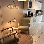 Διαμέρισμα Sky & Homes Austernfischer I 3 In Reetdachanwesen Hus Op De Duen Böhl